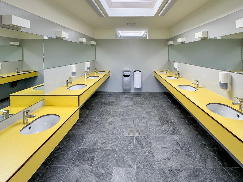 Image 5 - Camping Tamaro Resort